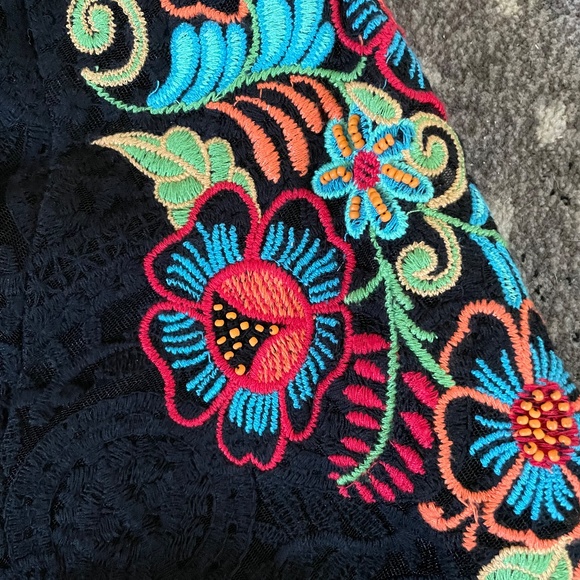 Kimono Style Lace Jacket, Culture Clash Collection of 2010 - Picture 2 of 4